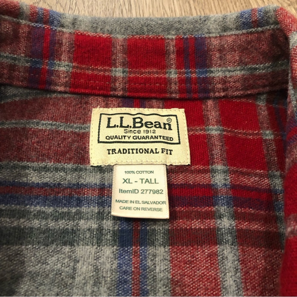 L.L. Bean 1933 Signature Chamois Cloth Plaid Button Gray Red‎ Fit Men’s XL Tall - Picture 3 of 3
